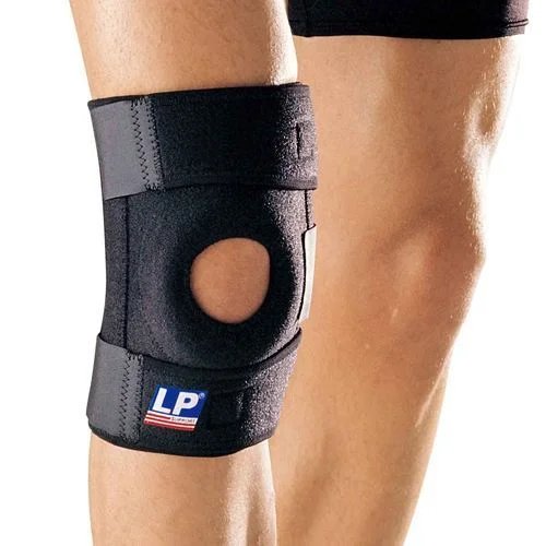KNEE SUPPORT WITH STAYS photo 3